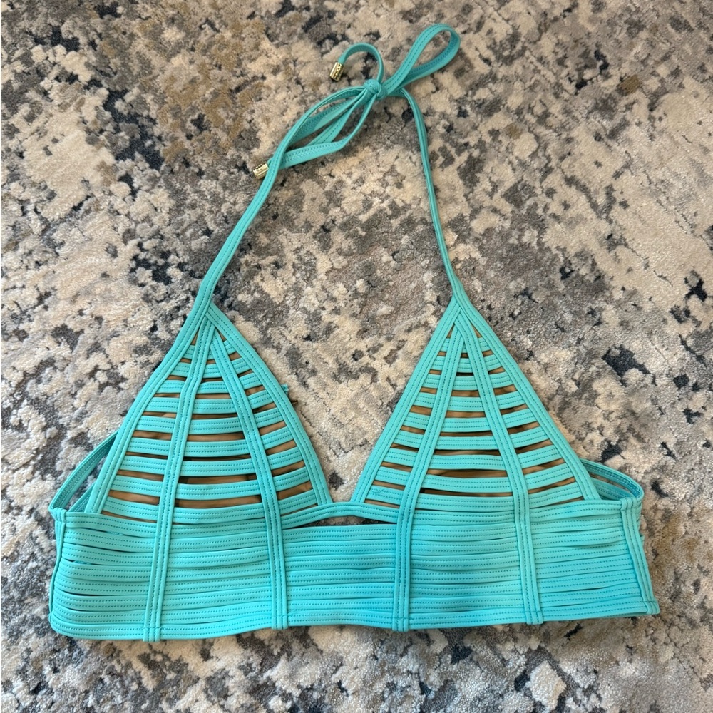 Beach Bunny Hard Summer Bikini Set - Picture 9 of 11